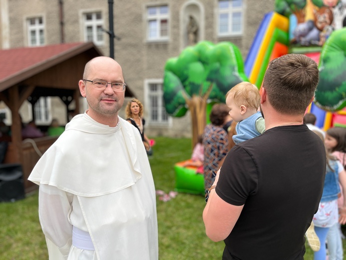 Świdnica. U św. Józefa świętowali z Maryją