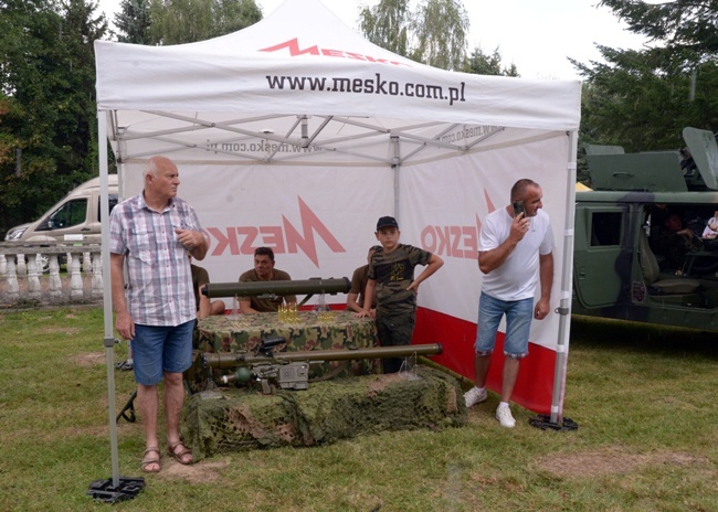 Festyn wojskowy i koncert w Kałkowie-Godowie
