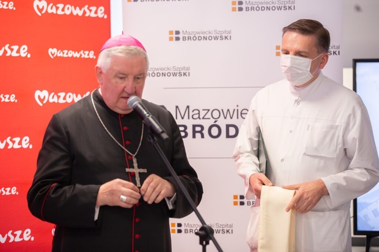 Bp Romuald Kamiński poświęcił odnowiony SOR Mazowieckiego Szpitala Bródnowskiego