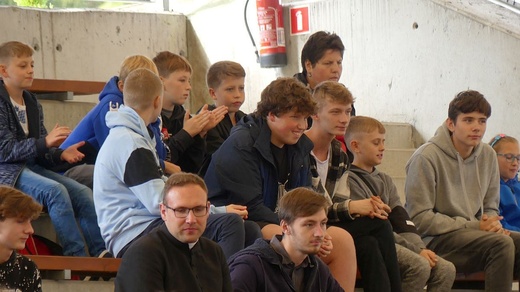 Młodzi w amfiteatrze pod Grojcem w Żywcu - 2022