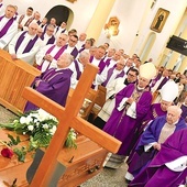 ▲	Pogrzeb odbył się 12 września  w Gorzowie Wlkp. 