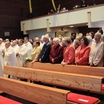 Abp Mieczysław Mokrzycki na jubileuszu parafii oblatów w Kędzierzynie-Koźlu