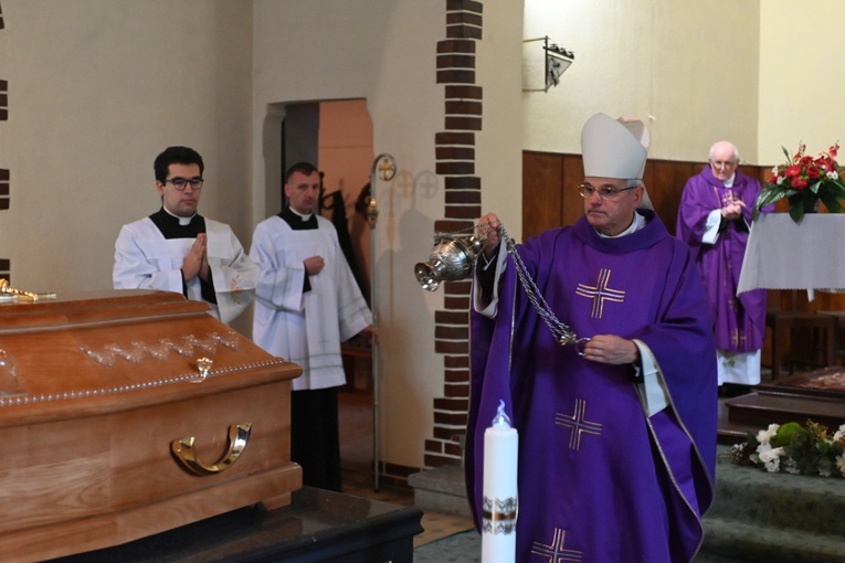 Pogrzeb ks. Jana Pasa