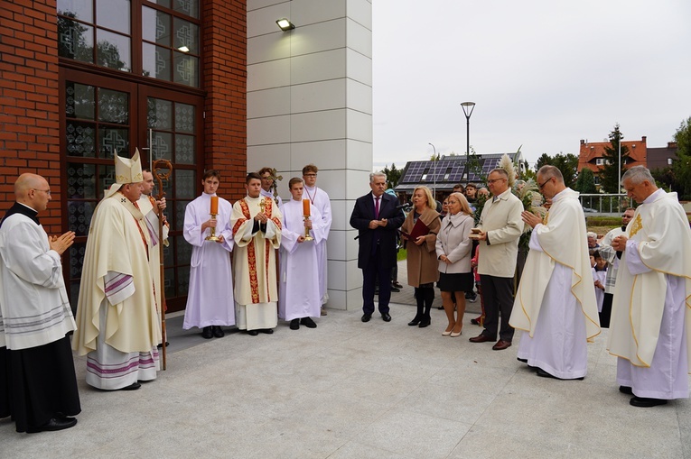 Poświęcenie kościoła pw. NMP Bolesnej we Wrocławiu-Strachocinie