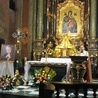 Relikwie bł. Stefana Wyszyńskiego w kościele Rozesłania Apostołów w Chełmie.