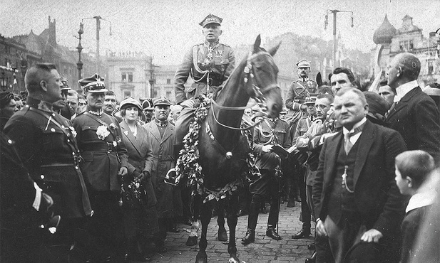 Uroczystość przyłączenia części Górnego Śląska do Polski, Katowice, 20 czerwca 1922 roku. Na czele wkraczających oddziałów gen. Stanisław Szeptycki.