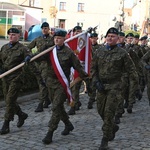 Strzegom. Odsłonięcie pomnika ofiar katastrofy smoleńskiej