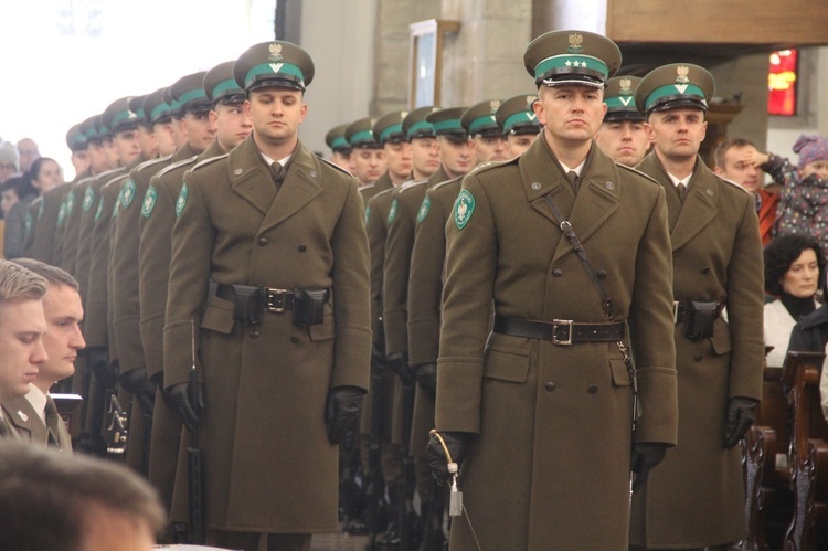 Nowy Sącz. Odsłonięcie tablicy upamiętniającej ks. ppłk. Andrzeja Niwę