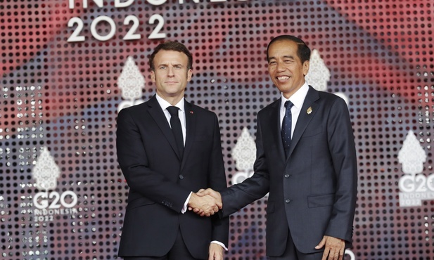 Prezydent Francji wezwał przywódcę Chin do współpracy przeciwko rosyjskiej agresji na Ukrainie