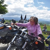 ▲	Wychowankowie PSONI na Dniu Godności na Bachledówce spotkali się m.in. z podhalańskimi motocyklistami.