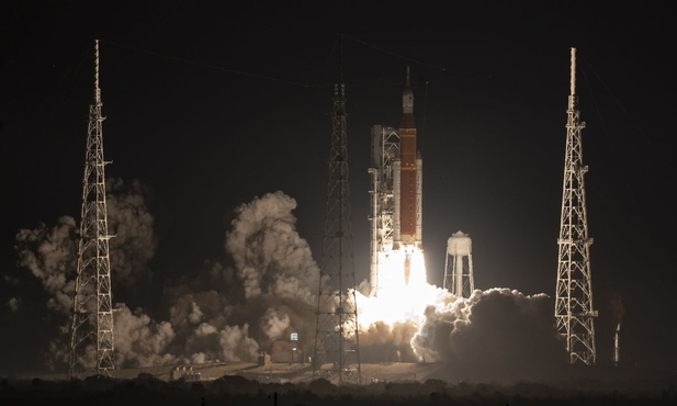 Start rakiety rakiety Orion. I rozpoczęcie misji Artemis