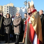 Obelisk i tablica ks. Golędzinowskiego