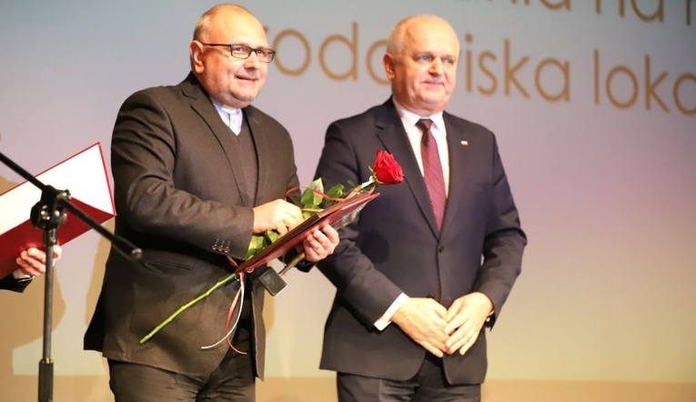 Diecezjalna Caritas otrzymała statuetkę "Społecznik Roku 2022"