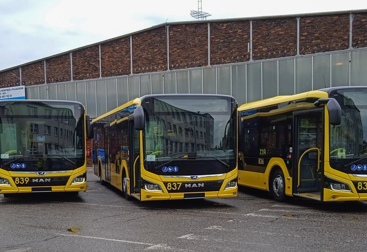 Nowe autobusy dla Katowic