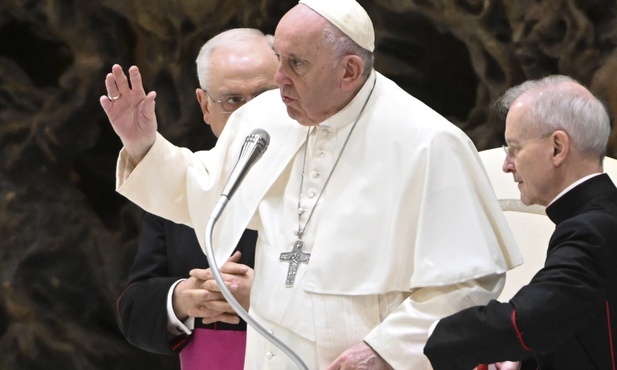Papież: To państwo rosyjskie dokonuje inwazji na Ukrainę, dobrze wiadomo, kogo potępiam
