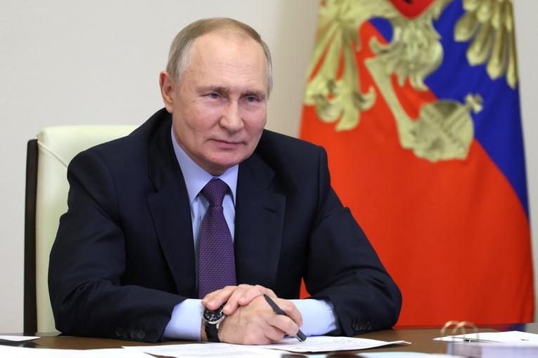 Szef MSZ W. Brytanii: Putin może wykorzystać rozmowy pokojowe do odbudowy wojsk