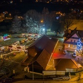 Zagroda w Cięcinie znów czeka na wszystkich, którzy odwiedzą Jarmark Bożonarodzeniowy i pomogą Martynie.