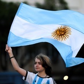 Dziś finał mundialu: Argentyna i Francja grają o swój trzeci tytuł, między nimi Marciniak