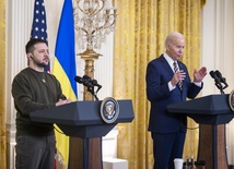 Prezydent Biden: Ukraina może odnieść sukces na polu bitwy i odniesie też sukces przy stole negocjacyjnym