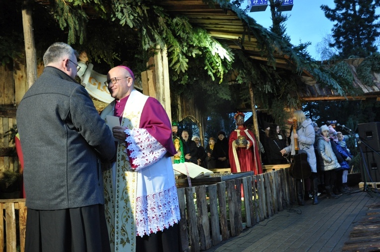 Kolędowanie w szczepanowickim Betlejem