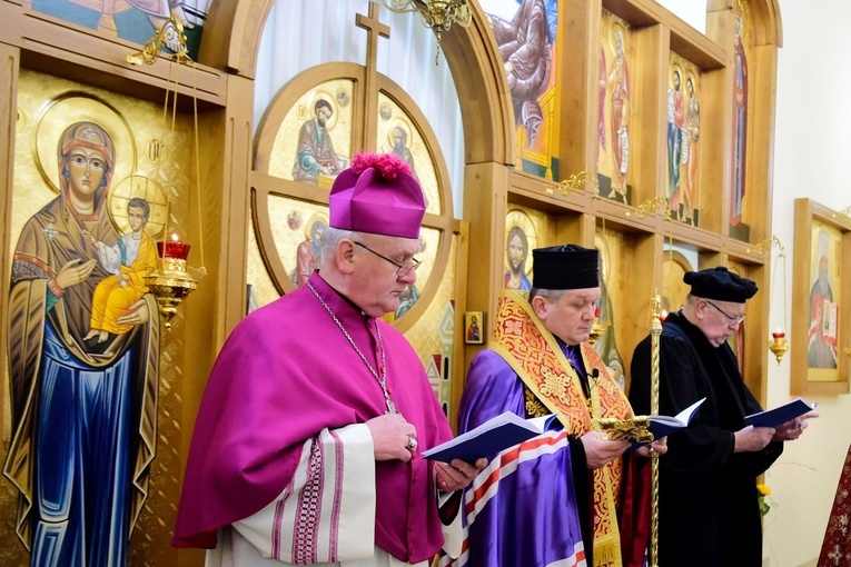Modlitwa o pokój w cerkwi greckokatolickiej w Ostródzie