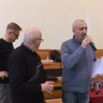 Jedlina-Zdrój. Zawody służby liturgicznej w tenisa stołowego i w szachach