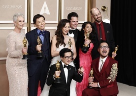 Oscary 2023: "Wszystko wszędzie naraz" z siedmioma statuetkami, w tym dla najlepszego filmu