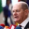 Kanclerz Scholz: Niemcy i UE na dobrej drodze do znalezienia rozwiązania problemu samochodów z silnikiem spalinowym