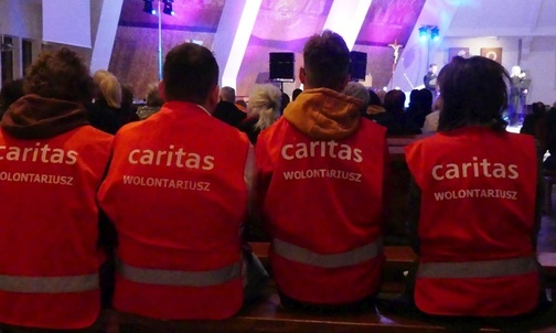 Wolontariusze Caritas byli specjalnymi goścmi Golgoty Jasnogórskiej w Aleksandrowicach.