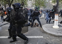 Prostesty we Francji nieraz przeradzają się w starcia z policją