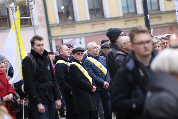 Marsz w obronie dziedzictwa Jana Pawła II