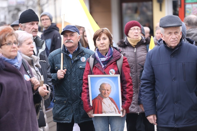 Marsz w obronie dziedzictwa Jana Pawła II