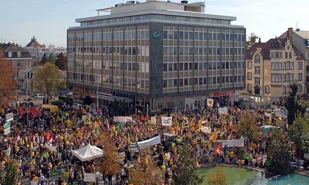 Niemcy: Ruszają marsze wielkanocne, w Berlinie organizatorzy wzywają do zaprzestania dostaw broni na Ukrainę