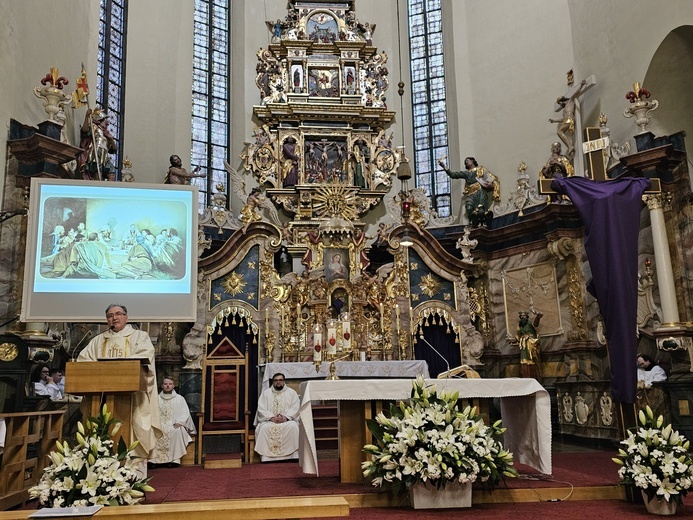 Wielki Czwartek w parafiach diecezji świdnickiej