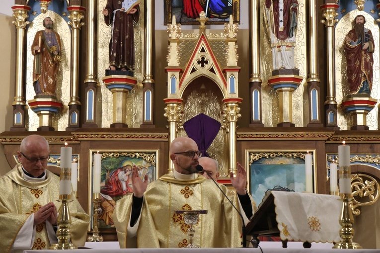 Wielki Czwartek w parafiach diecezji świdnickiej