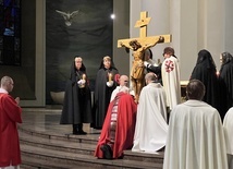 Bp Szkudło w Wielki Piątek: Wierzę w Kościół Chrystusowy