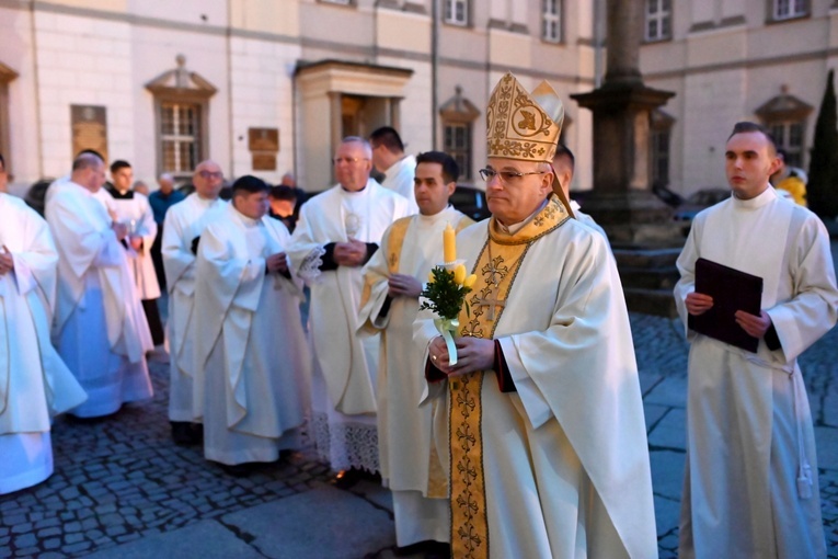 Wigilia Paschalna w świdnickiej katedrze