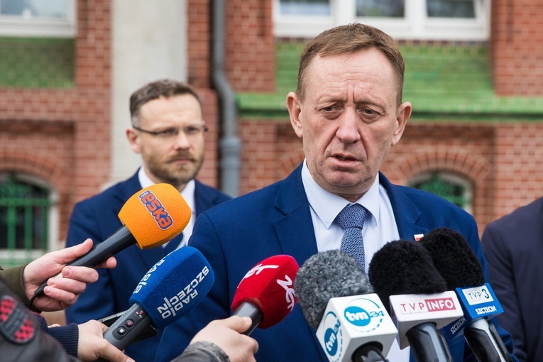 Minister rolnictwa: najważniejsze jest zablokowanie i eksport zboża przywożonego do Polski