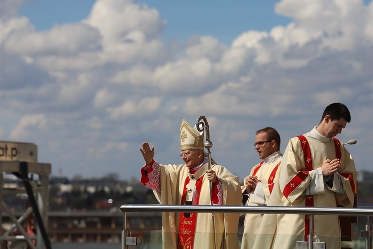 Abp Jędraszewski o wielkim dziele głoszenia Bożego miłosierdzia