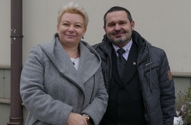 Katarzyna i Radomił Pudełkowie - małżonkowie odpowiedzialni za Domowy Kościół w rejonie cieszyńsko-wiślańskim - zapraszają 30 kwietnia do sanktuarium św. Mikołaja.