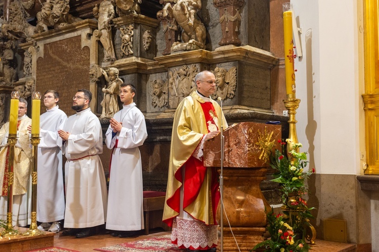 Katedra. Błogosławieństwo nowych ministrantów