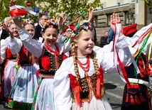 Litwa: W centrum Wilna wielotysięczna Parada Polskości