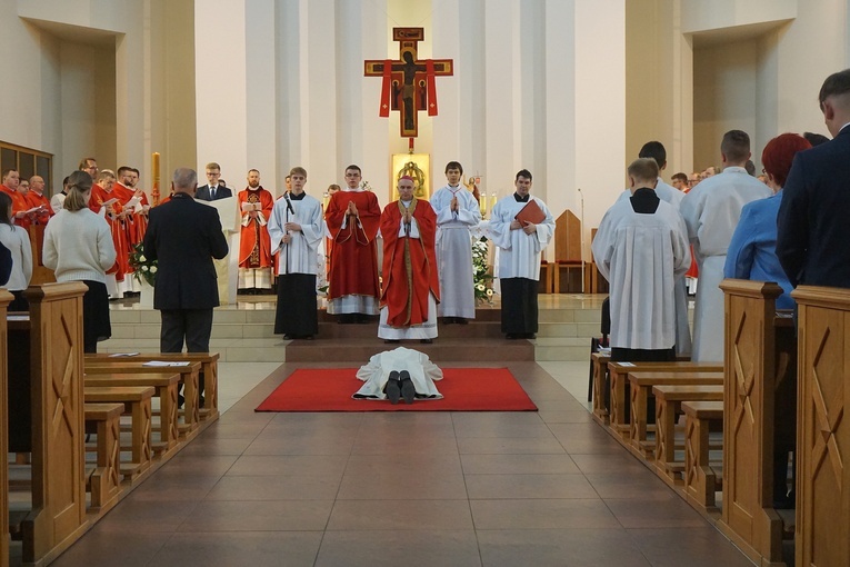 Święcenia diakonatu Patryka Adlera 