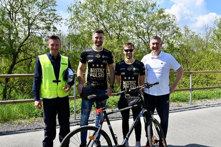 Śląskie. Akcja "Jednośladem bezpiecznie do celu"