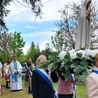 Hierarcha wziął udział w procesji fatimskiej.