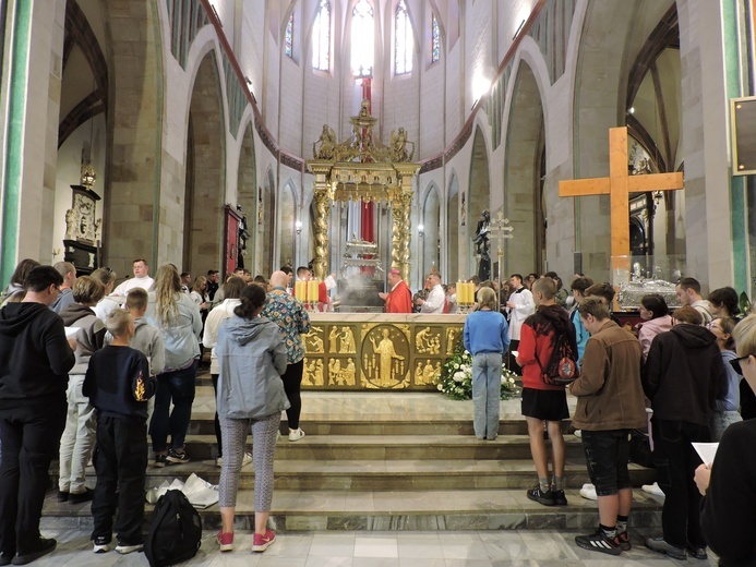 Młodzież diecezji łowickiej na Lednicy