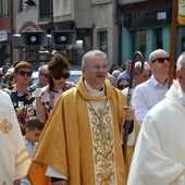 Bp Lityński: Miłości nie da się zamknąć w murach świątyń