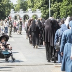 Boże Ciało. Wierzę w Kościół