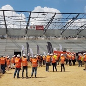 Katowice. Budowa stadionu GKS-u. Piłkarze mogą tu grać już wiosną przyszłego roku