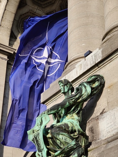 NATO: Kadencja sekretarza generalnego Jensa Stoltenberga przedłużona do 1 października 2024 roku